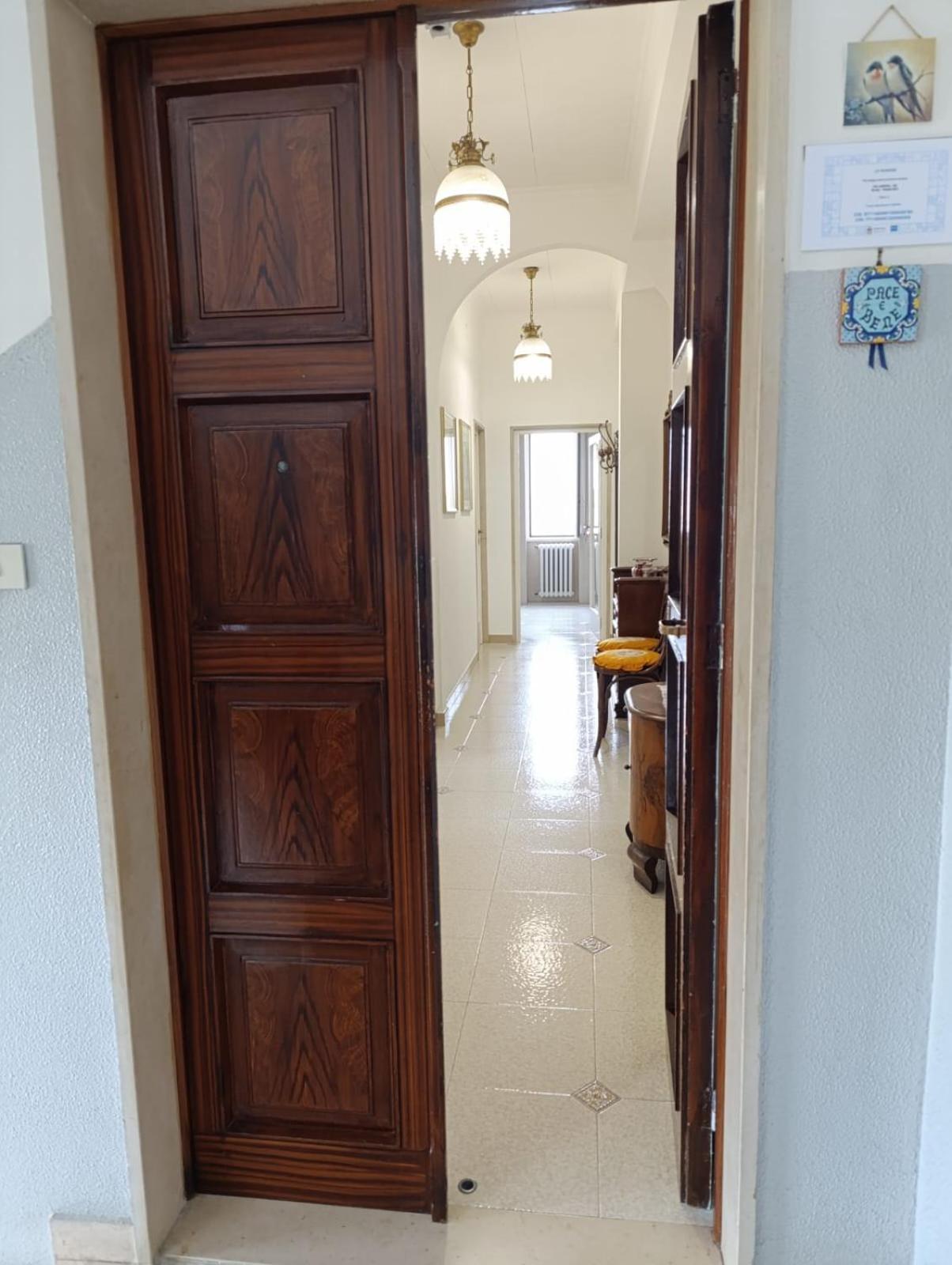 Apartamento Le Rondini Trani Exterior foto