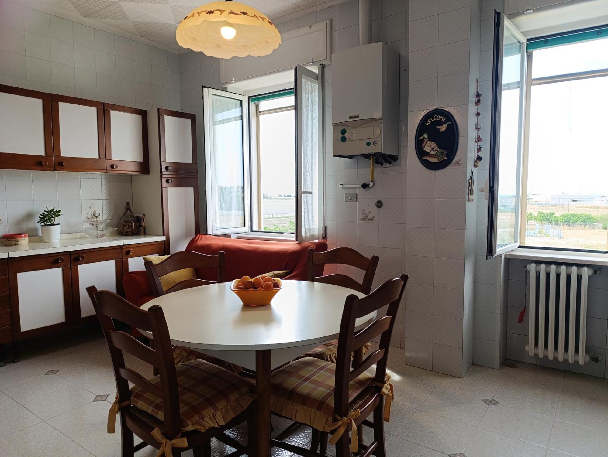 Apartamento Le Rondini Trani Exterior foto